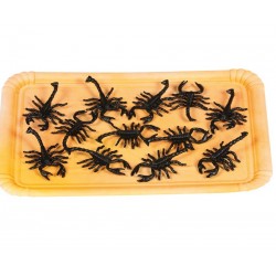 Escorpiones Imitación 12 unid. de 7 cm.