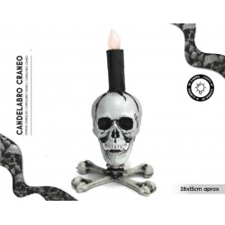 Candelabro Calavera 18 x15 cm.