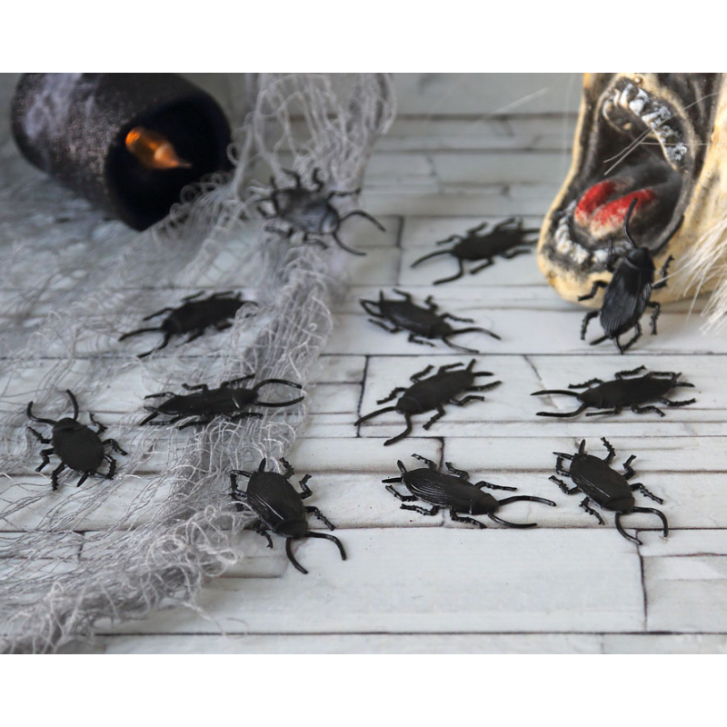 PACK CUCARACHAS NEGRAS HALLOWEEN 12 U