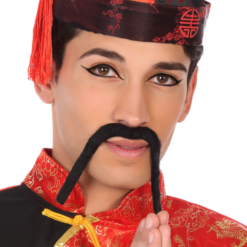 Hombre con bigote mandarín negro postizo, complemento para disfraz temático asiático